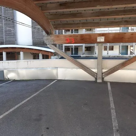 Pieds Des Pistes: Slope-side Retreat With Pool And Mountain Views *